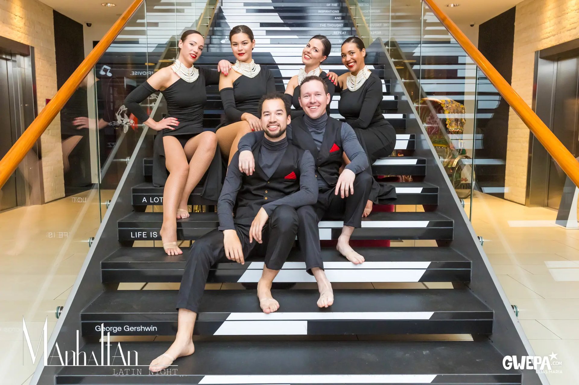 Salsa show performance